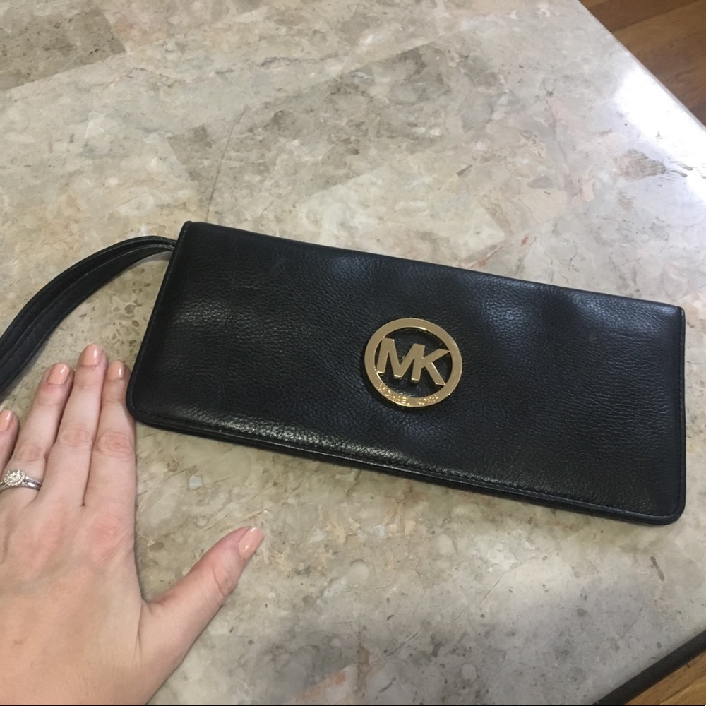 Michael Kors leather clutch wallet